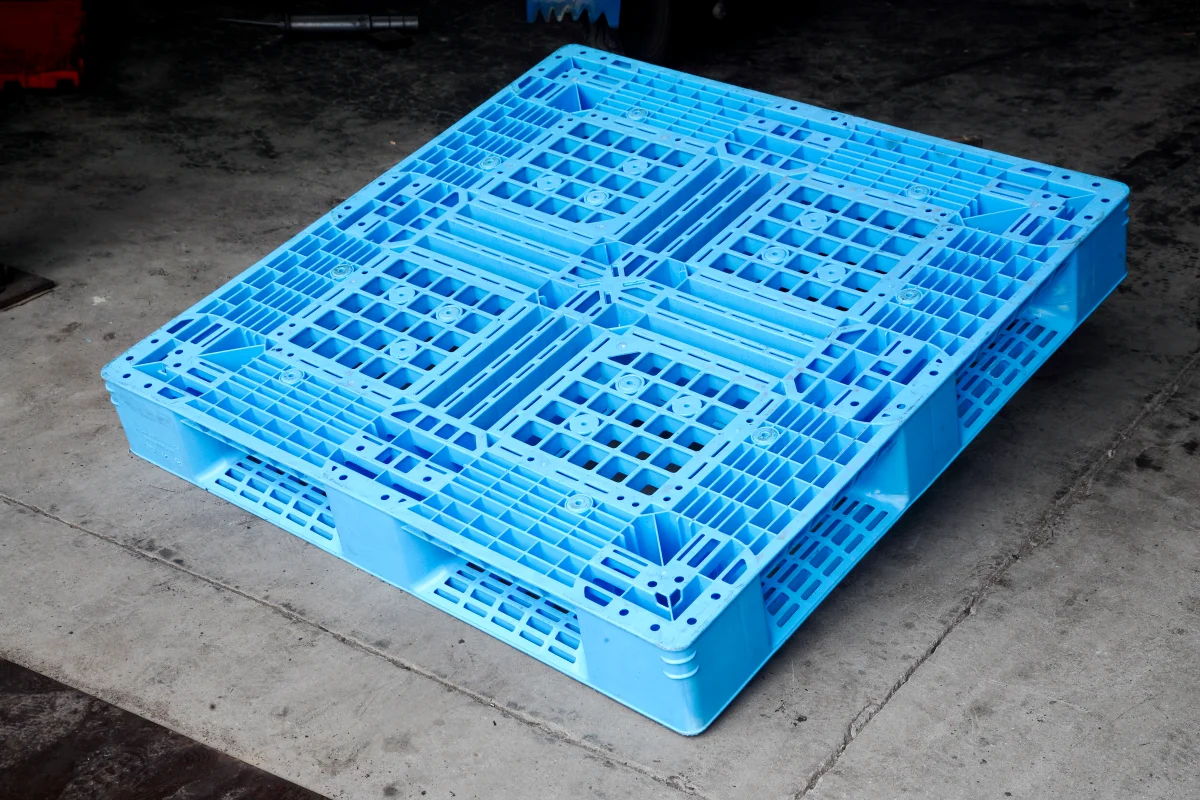 托盘模具11